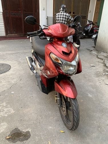 Cần bán xe Yamaha Nouvo màu đỏ đun, đăng ký xe đầy đủ