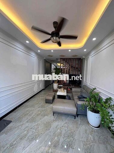 Bán nhà Đại Mỗ, 42m 5 Tầng, Ngõ Thông, Ô tô lùi gần, tặng full đồ