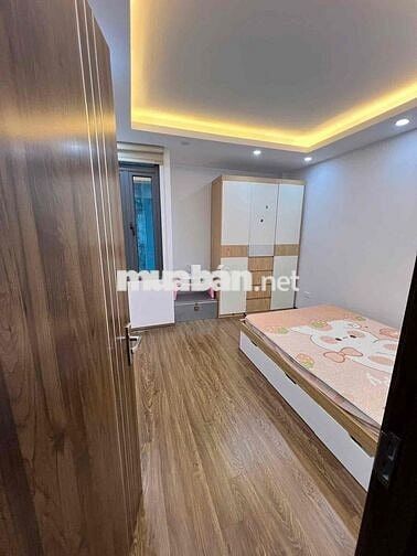 Bán nhà Đại Mỗ, 42m 5 Tầng, Ngõ Thông, Ô tô lùi gần, tặng full đồ