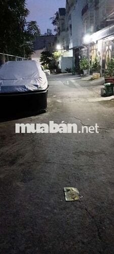 NHÀ TÔ KÝ GẦN ĐẠI HỌC GTVT - XE HƠI NGỦ TRONG NHÀ QUẬN 12