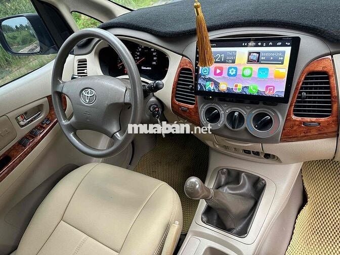 Toyota Innova 2007 G - 150000 km