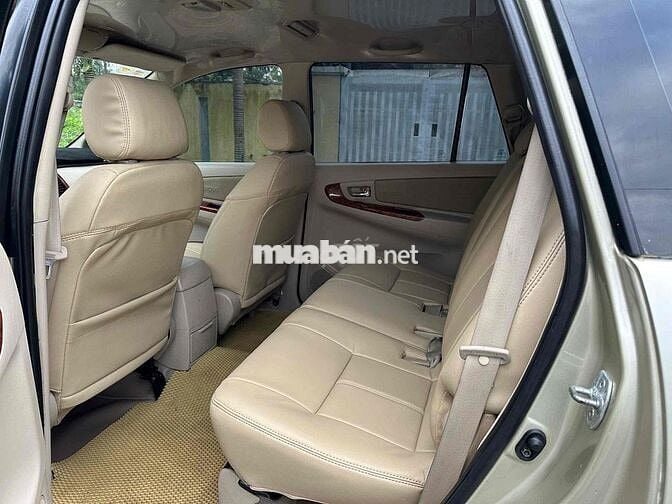 Toyota Innova 2007 G - 150000 km