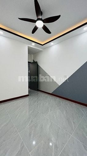 Bán nhà sát MT hẻm 160 Nguyễn Duy Dương, P.3, Quận 10