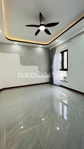 Bán nhà sát MT hẻm 160 Nguyễn Duy Dương, P.3, Quận 10