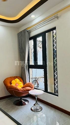 Bán nhà sát MT hẻm 160 Nguyễn Duy Dương, P.3, Quận 10