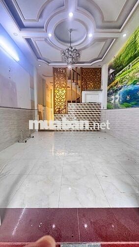 Nhà nguyên căn dt 4❌16+3️⃣ lầu sân thượng 4pn4wc hẻm 8m Thông Hlo2