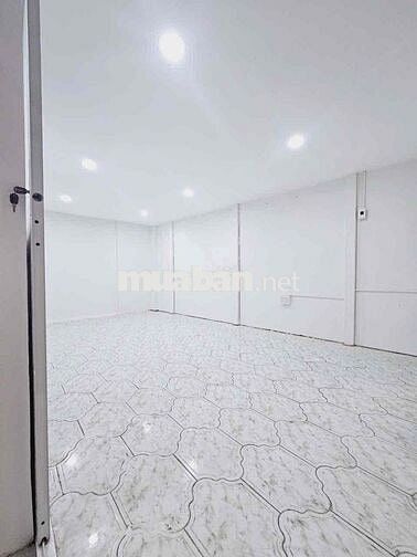 Nhà chung cư mặt tiền lầu 1, cho thuê nguyên căn, LH 9 chủ