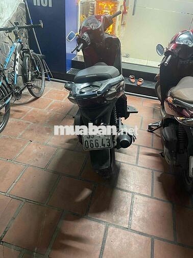 cần bán xe sh ý 2008 lên áo 2010 xe đang đi sử dun