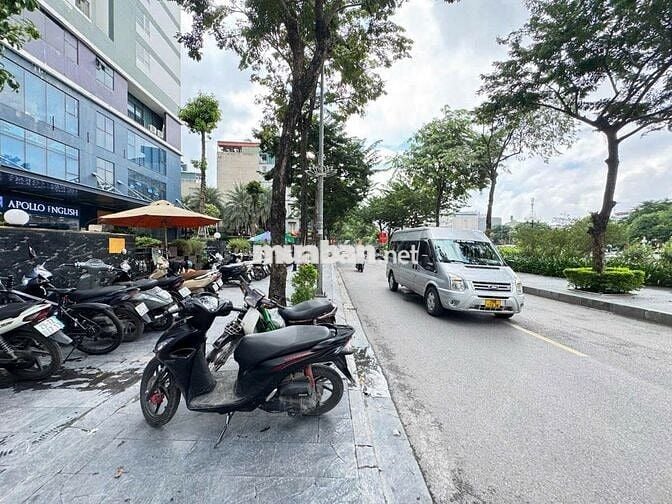 Bán đất phố Vũ Tông Phan - 20m Ra Ô Tô - Ngõ Thông. Dt 26m, mt 3.7m