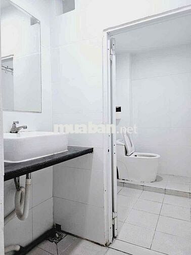 Nhà chung cư mặt tiền lầu 1, cho thuê nguyên căn, LH 9 chủ