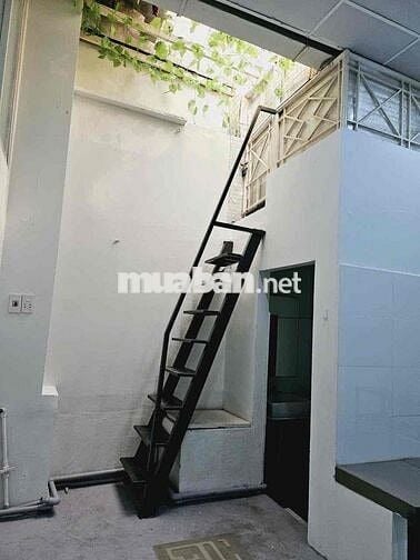 Nhà chung cư mặt tiền lầu 1, cho thuê nguyên căn, LH 9 chủ