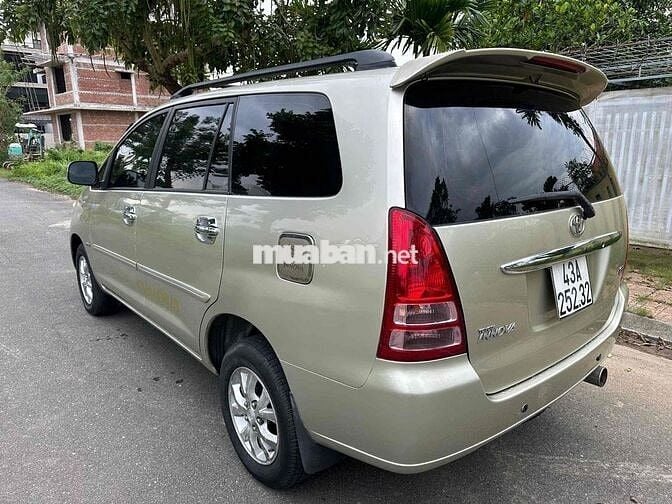 Toyota Innova 2007 G - 150000 km