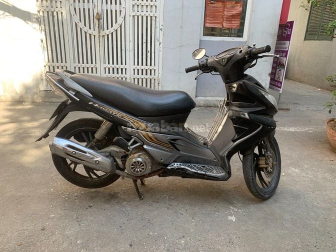 Cần bán xe Suzuki Hate 125cc biển 30F8, xe đẹp, máy êm ru