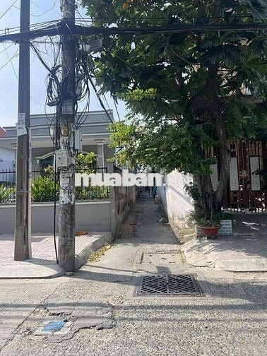 Nhà trong hẽm 1 lầu 1 trệt 38,6m2 1 phòng ngủ đường Bình Đức , Quận 8