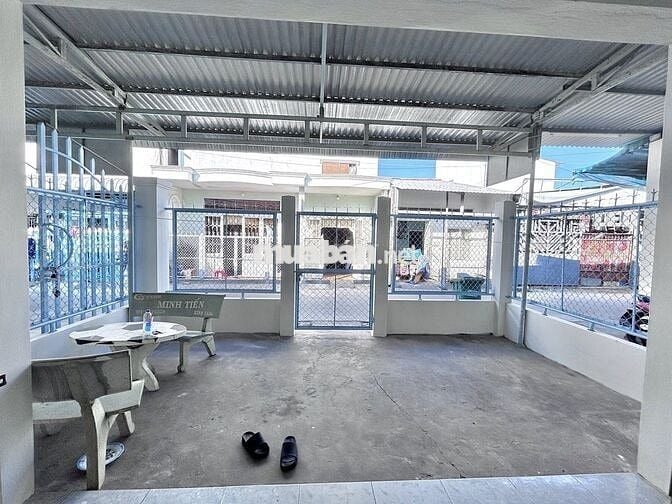 Bán gấp dãy trọ 12P-2Kiot  gần KCN Trảng Bàng 300m2-SHR-giá 1 tỉ 250tr