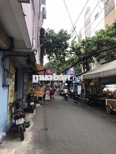 MẶT TIỀN HẺM D2 16M2 SAU LƯNG ĐH HUTECH KHU ẨM THỰC