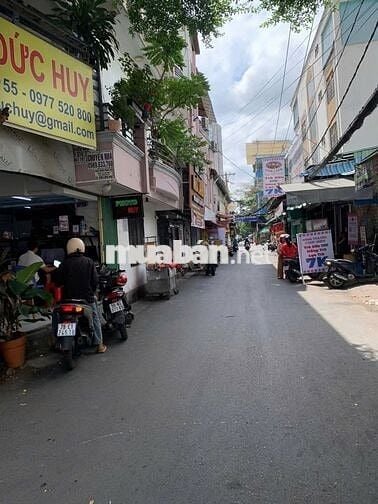 MẶT TIỀN HẺM D2 16M2 SAU LƯNG ĐH HUTECH KHU ẨM THỰC