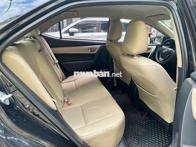 Toyota Corolla Altis 1.8G 2015 màu đen
