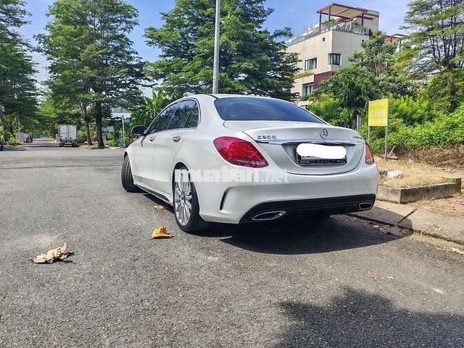 2018 C300 AMG - 80000 km
