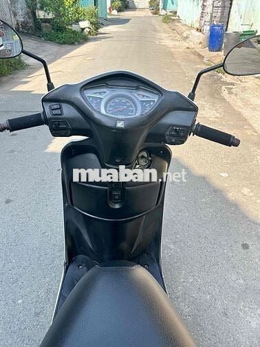 Honda Lead 2012 màu Trắng