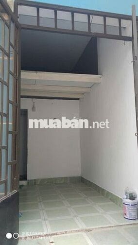 Phòng trọ 12m2 + sân nhỏ đường Nguyễn Văn Lạc, Q. Bình Thạnh