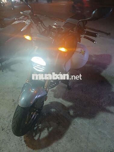 Cần bán xe honda CB300