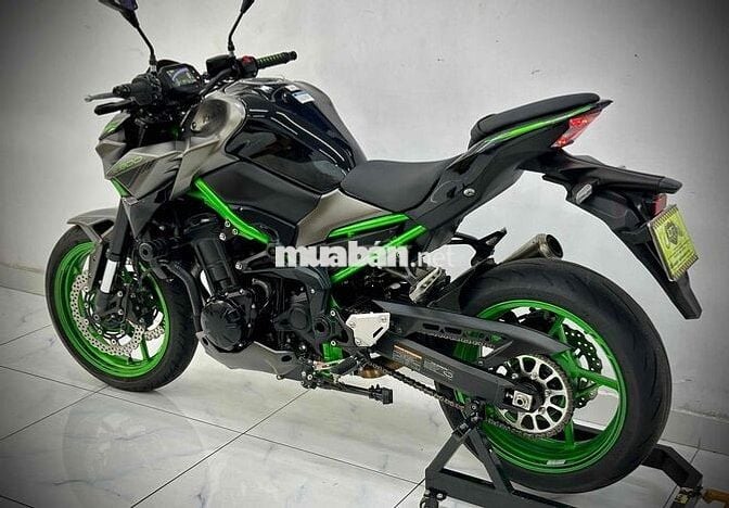 KAWASAKI Z900 ABS 2023