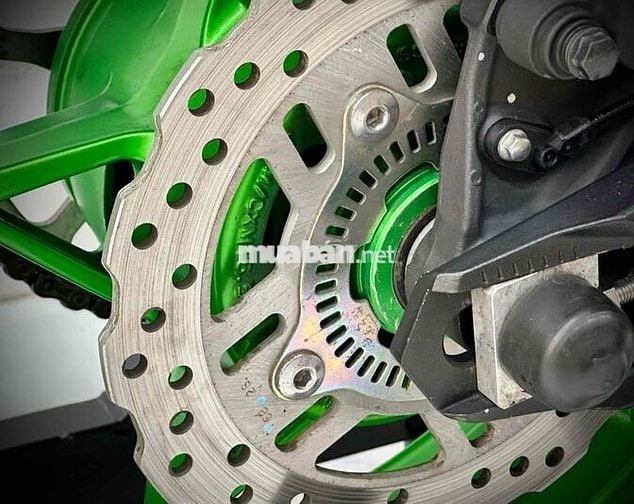 KAWASAKI Z900 ABS 2023