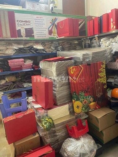 Cần tuyển bán hàng  lễ noel tới qua tết 