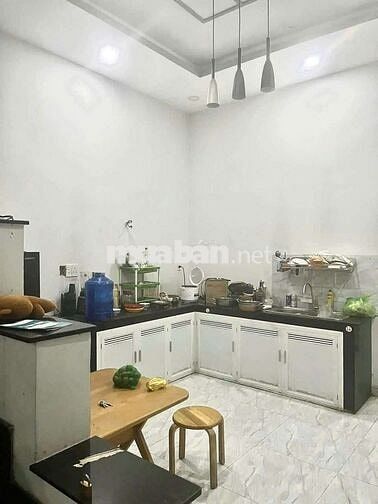 Cho thuê nhà vừa ở vừa lamg vp gần trunb tâm y tế dõ an