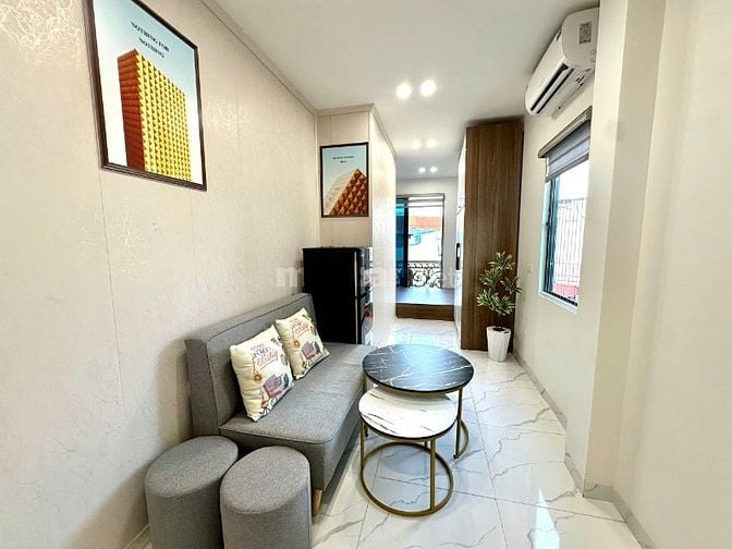 Phòng trọ studio,ô tô đỗ trước cửa,cạnh vinsmart