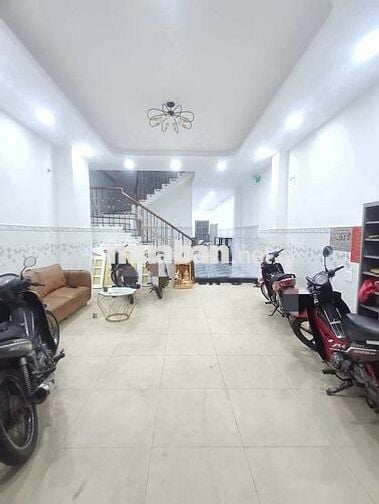 🏡 Cho Thuê Nhà MT  Đường C1_(Ngay E.town)_6x20m, 3 Lầu, Sẵn Máy Lạnh.