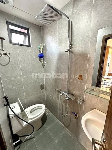 Phòng trọ studio,ô tô đỗ trước cửa,cạnh vinsmart