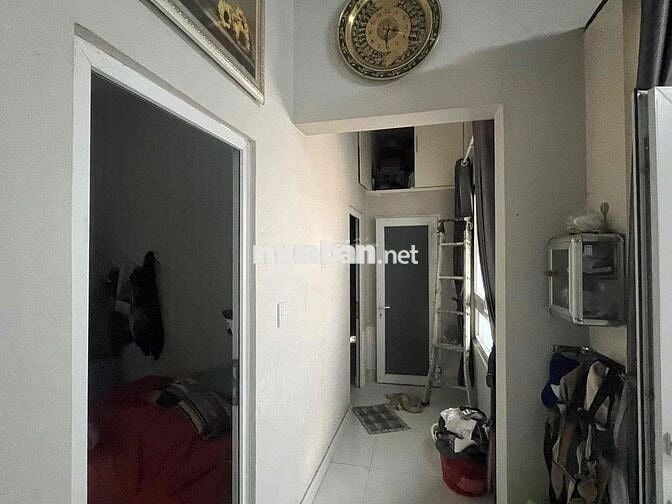 cho thuê nhà sân xe hơi gần trường tiêu học nhị đồng