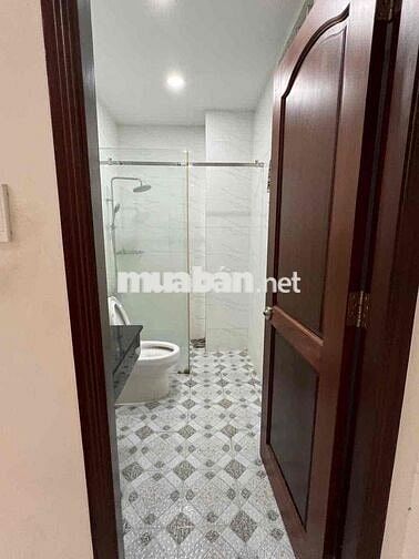 Cho thuê nhà có nội thất gần siêu thị Go