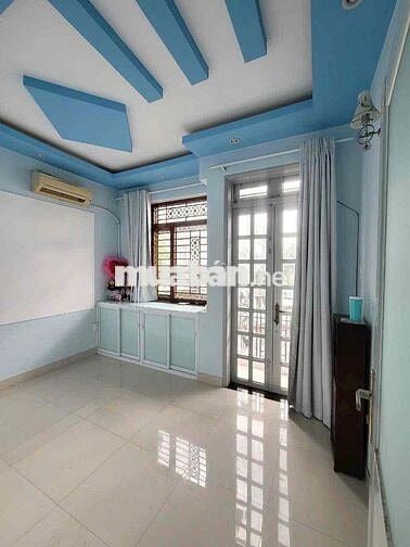 Nhà Nguyên Căn 1 trệt 2 lầu, 1 xẹt, hẻm xe hơi, 3pn 3wc 3máylanh