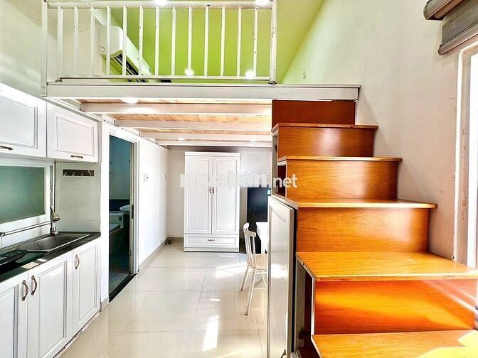 PHÒNG CÓ GÁC MỚI XÂY CỬA SỔ TRỜI LÊ VĂN SỸ Q.3