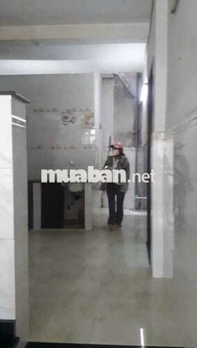 Nhà cho thuê mặt tiền hẻm 
Hình Chữ L Chiến Lược, Q Bình Tân.