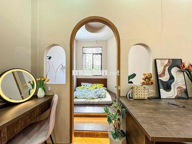 Cho thuê Căn Hộ Cao cấp Full nội thất 1PN Tách bếp ngay Nguyễn Trãi