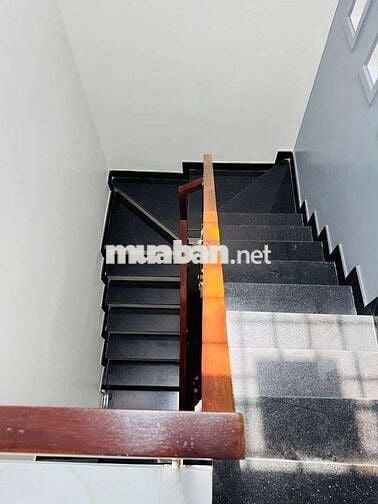 Nhà đường số 18B [4x16, 3 lầu, 4pn, 5toilet] 15tr/tháng