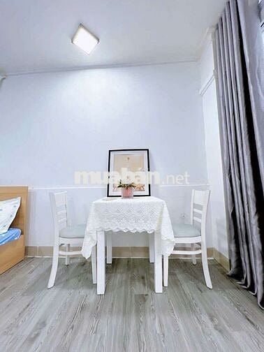 Trống căn hộ 1 phòng ngủ ban công - thang máy - full nội thất - 45m2