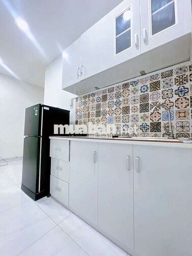 Trống căn hộ 1 phòng ngủ ban công - thang máy - full nội thất - 45m2