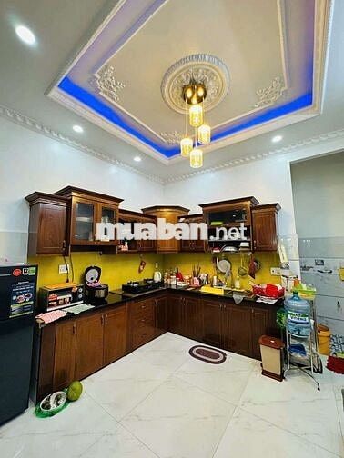 Nhà đường số 18B [4x16, 3 lầu, 4pn, 5toilet] 15tr/tháng