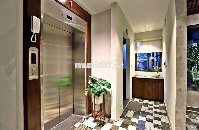 Cho Thuê Căn Hộ Dịch Vụ Studio Cao Cấp 35m² Âu Cơ Tây Hồ Hà Nội