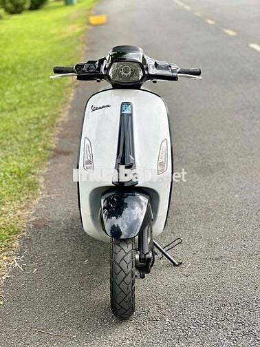 ✅✅VESPA 125cc. TRẮNG ĐEN SPOSTY.SIÊU KENG