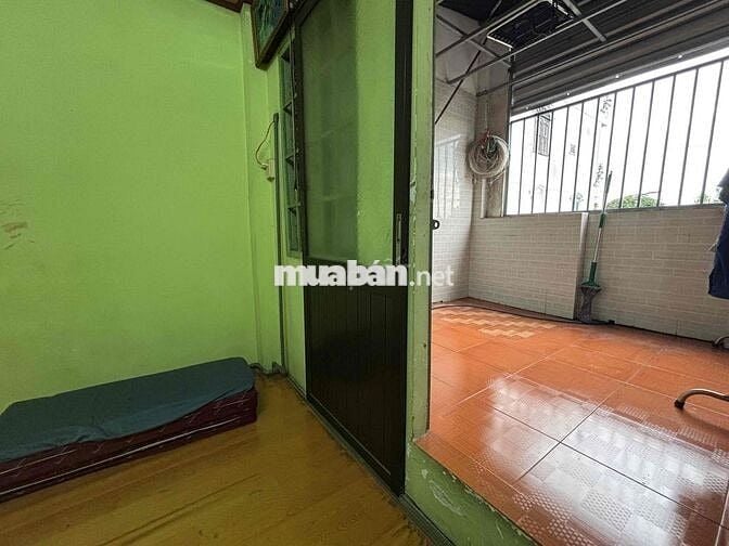 NHÀ NGUYÊN CĂN, 2 KHÔNG GIAN NGỦ, GÁC LỬNG ĐỐI DIỆN BẾN XE CỦ CHI