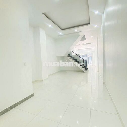 NHÀ ĐẸP MỚI XÂY- 107A Nguyễn Minh Hoàng P.12 Q.TB- 4,5 x 18 trệt 2 lầu