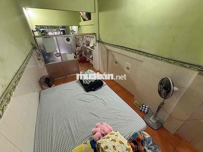 NHÀ NGUYÊN CĂN, 2 KHÔNG GIAN NGỦ, GÁC LỬNG ĐỐI DIỆN BẾN XE CỦ CHI