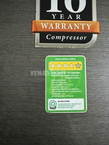 Thanh lý tủ lạnh Sharp 241 lit Inverter