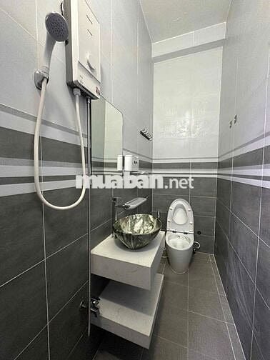 CHO THUÊ CHDV CÓ CỬA SỔ Ở NGUYỄN KIỆM - PHÚ NHUẬN